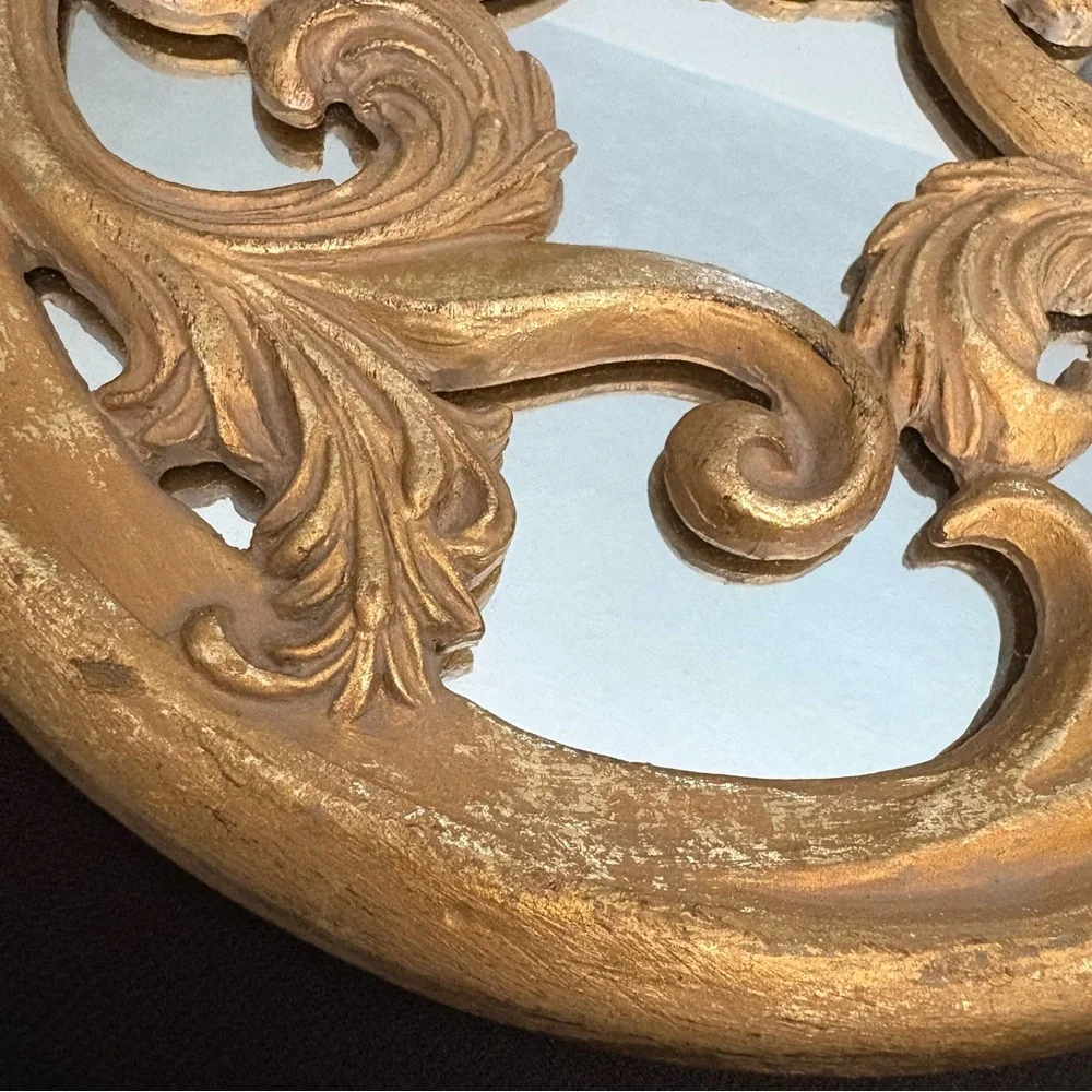 Florentine Style Round Gold Wall Mirror Decor - Hollywood Regency - Classic